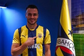 fenerbahcenin-transfer-hamleleri-mourinho-caglar-soyuncu-ve-7-yeni-yuz-rBvM7EYP.jpg