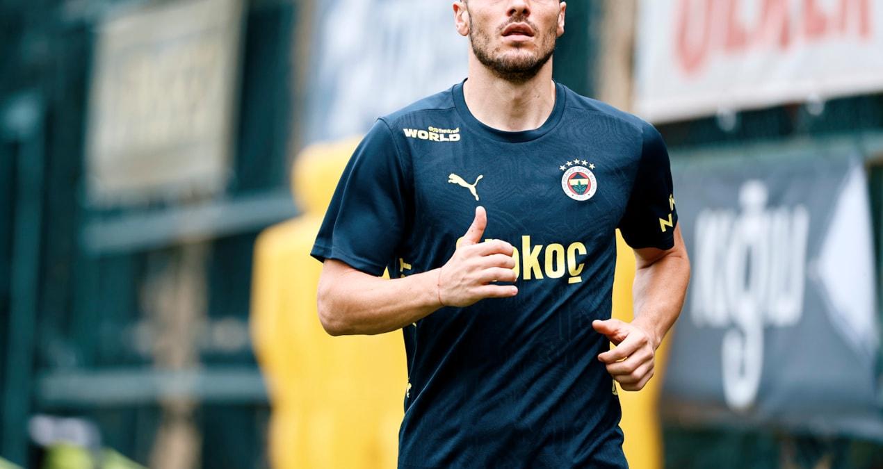 filip-kostic-fenerbahceye-gelis-sebebini-acikladi-tadic-ve-mourinho-iliskisi-uUcqJmtK.jpg