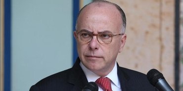 fransada-hukumet-krizi-derinlesiyor-yeni-gelismeler-SVAzQgO2.jpg