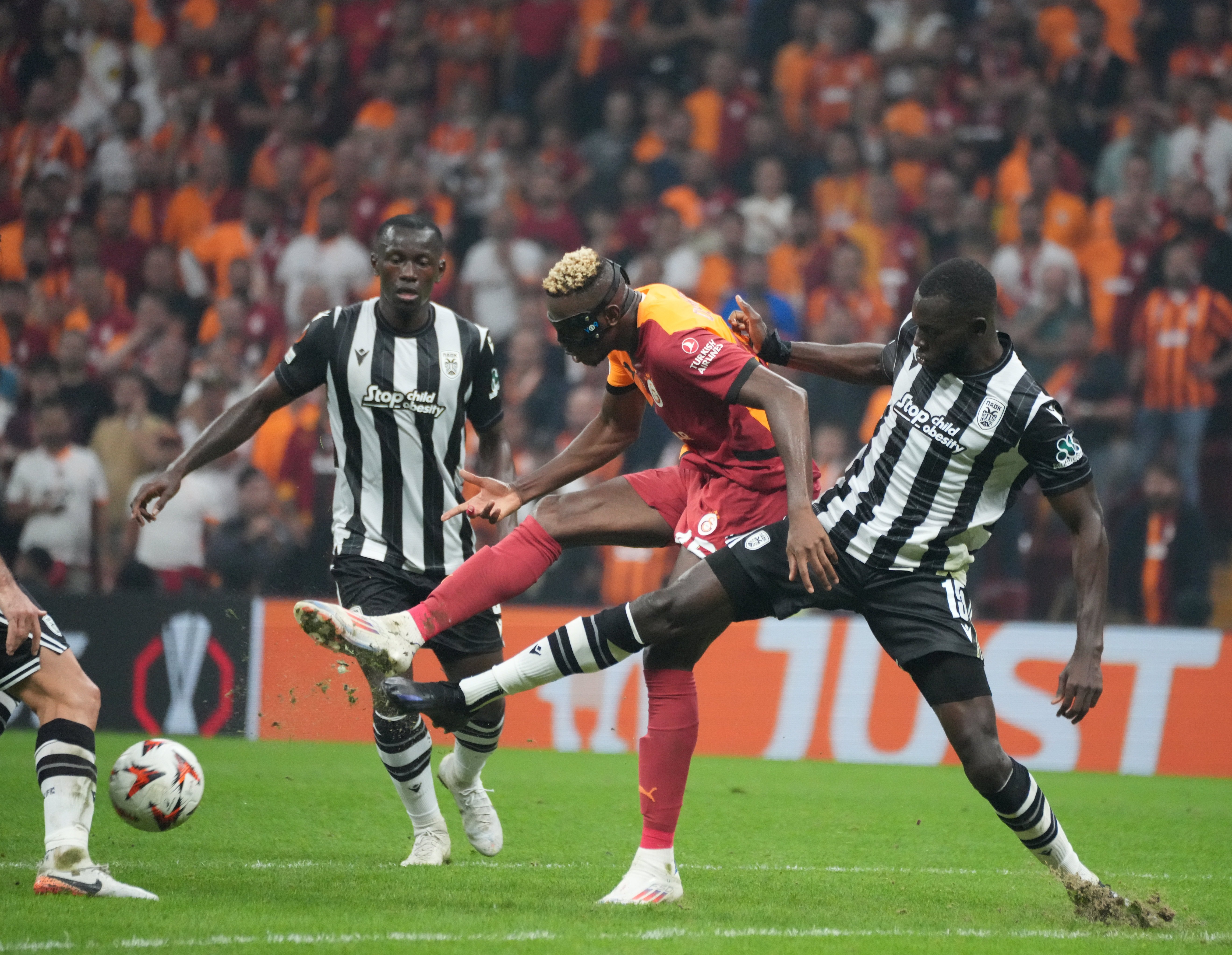 Galatasaray, PAOK'u 3-1 Yenerek Avrupa Ligi'ne Galibiyetle Başladı
