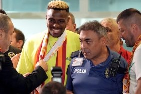galatasarayin-yeni-yildizlari-victor-osimhen-ve-ismail-jakobsun-transferi-bVY13zxS.jpg