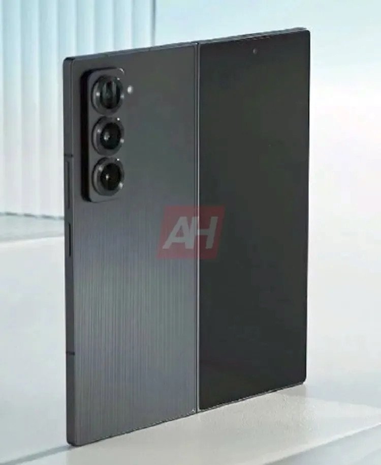 Samsung'un Yeni Katlanabilir Telefonu: Galaxy Z Fold Special Edition