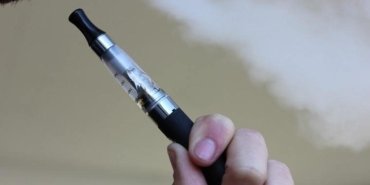gencler-uzerindeki-elektronik-sigaralarin-bagimlilik-etkisi-ve-saglik-riskleri-7MChX1nD.jpg