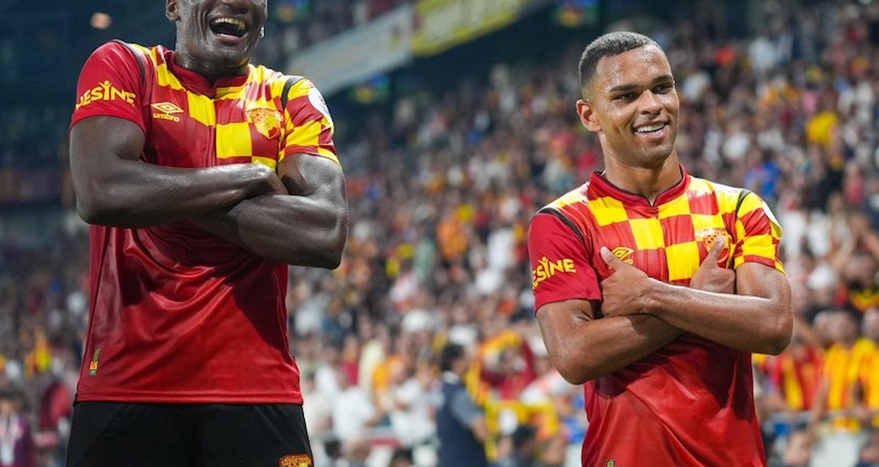 goztepenin-basarisi-devam-ediyor-kayseriye-3-gol-atildi-wiGd9Fcw.jpg