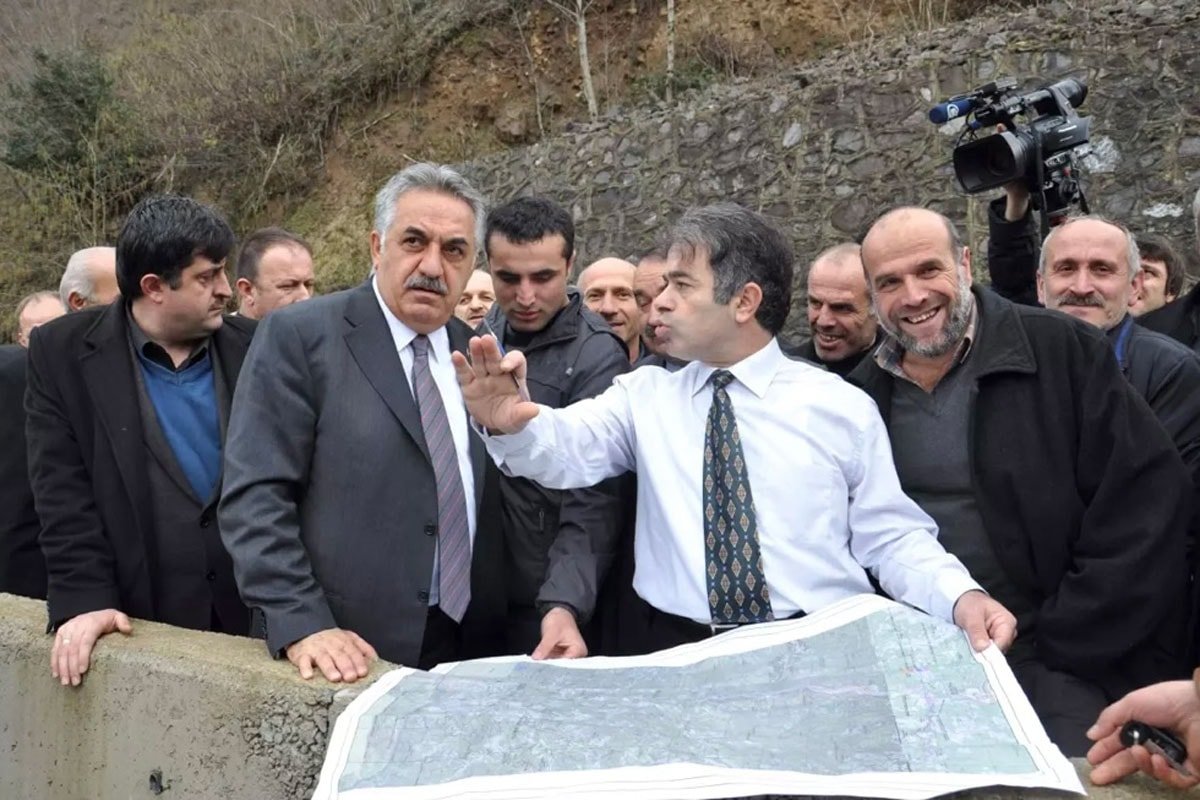 Gürcistan'a Açılan İki Yüzlü Sınır Kapısı: Hem Var Hem Yok!