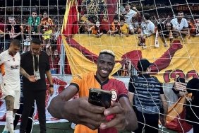 icardi-yok-osimhen-var-galatasarayin-yeni-yildizi-ilk-macinda-parlak-performansiyla-dikkat-cekti-2w4F5Ehd.jpg