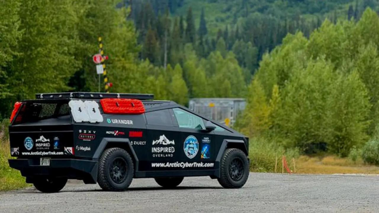 iki-cybertruck-ile-kuzey-kutbu-macerasi-baslarina-gelmeyenler-99pKL7Ol.jpg