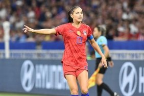 ikinci-cocuguna-hamile-olan-alex-morgan-futboldan-ayrildi-NqIxVnxT.jpg