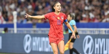 ikinci-cocuguna-hamile-olan-alex-morgan-futboldan-ayrildi-NqIxVnxT.jpg