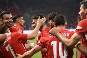 kerem-akturkoglu-ile-turkiye-izlandayi-yendi-mma1FYAt.jpg