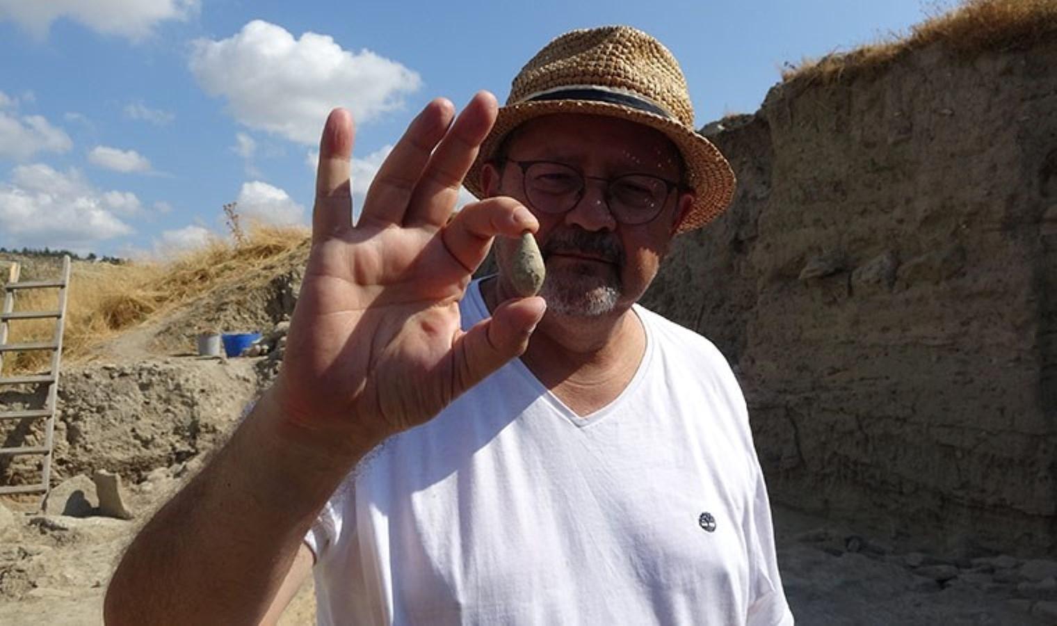 maydos-antik-kentinde-3400-yillik-kursun-sapan-tasi-tarihin-derinliklerinden-gelen-bir-hazine-Y67jqzAJ.jpg