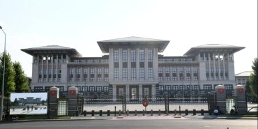 sarayin-bir-dakikasi-emeklinin-bir-yili-kadar-degerli-HlCxaJEb.jpg