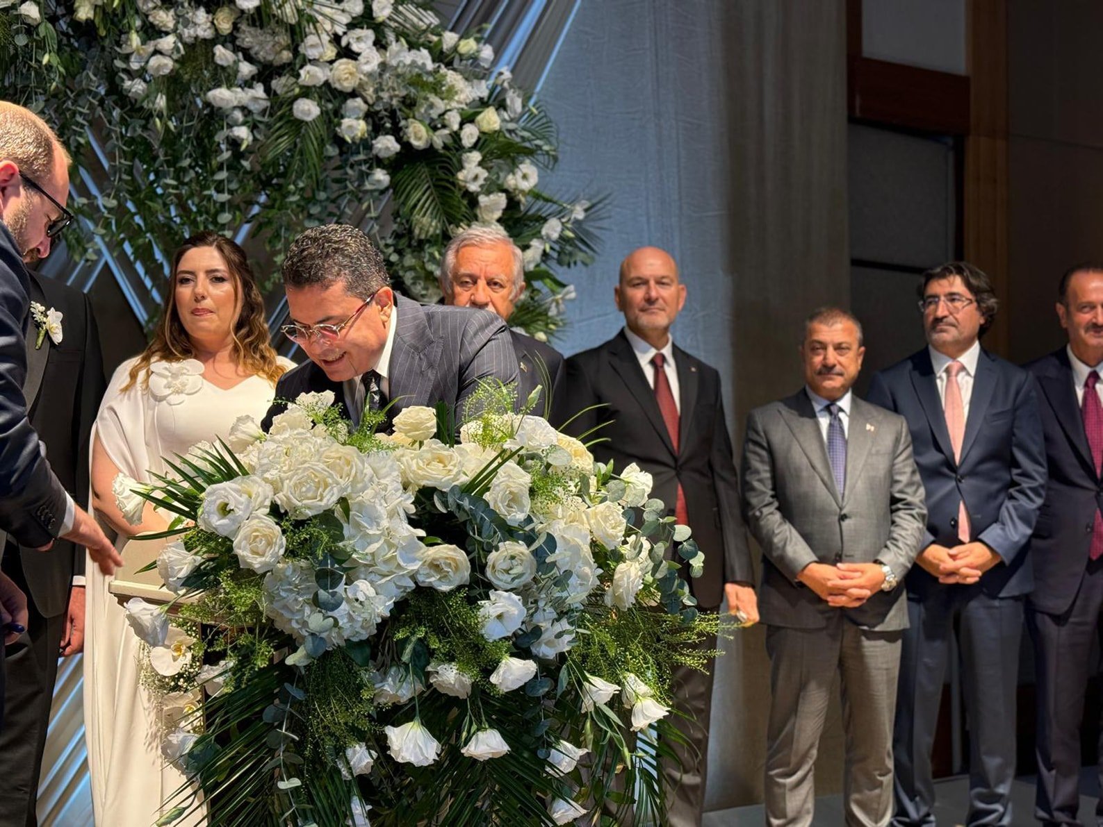 Takı Garantili Skandal Düğün: Bankalar ve MHP'nin Güç Gösterisi