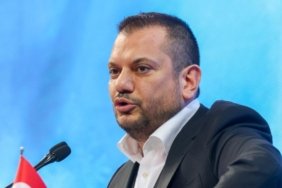 trabzonspor-baskani-ertugrul-dogan-hakem-besiktas-formasi-giymis-olsa-daha-iyi-olurdu-4YaCnsH3.jpg