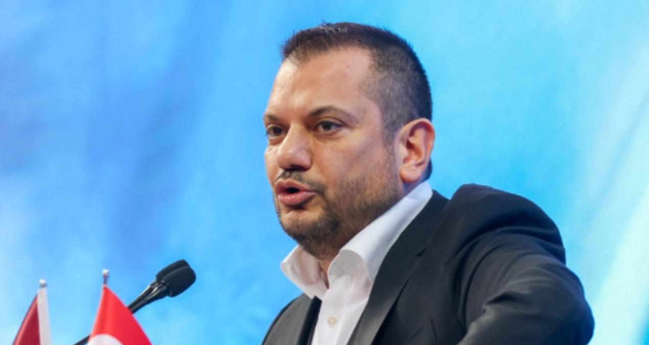 trabzonspor-baskani-ertugrul-dogan-hakem-besiktas-formasi-giymis-olsa-daha-iyi-olurdu-4YaCnsH3.jpg