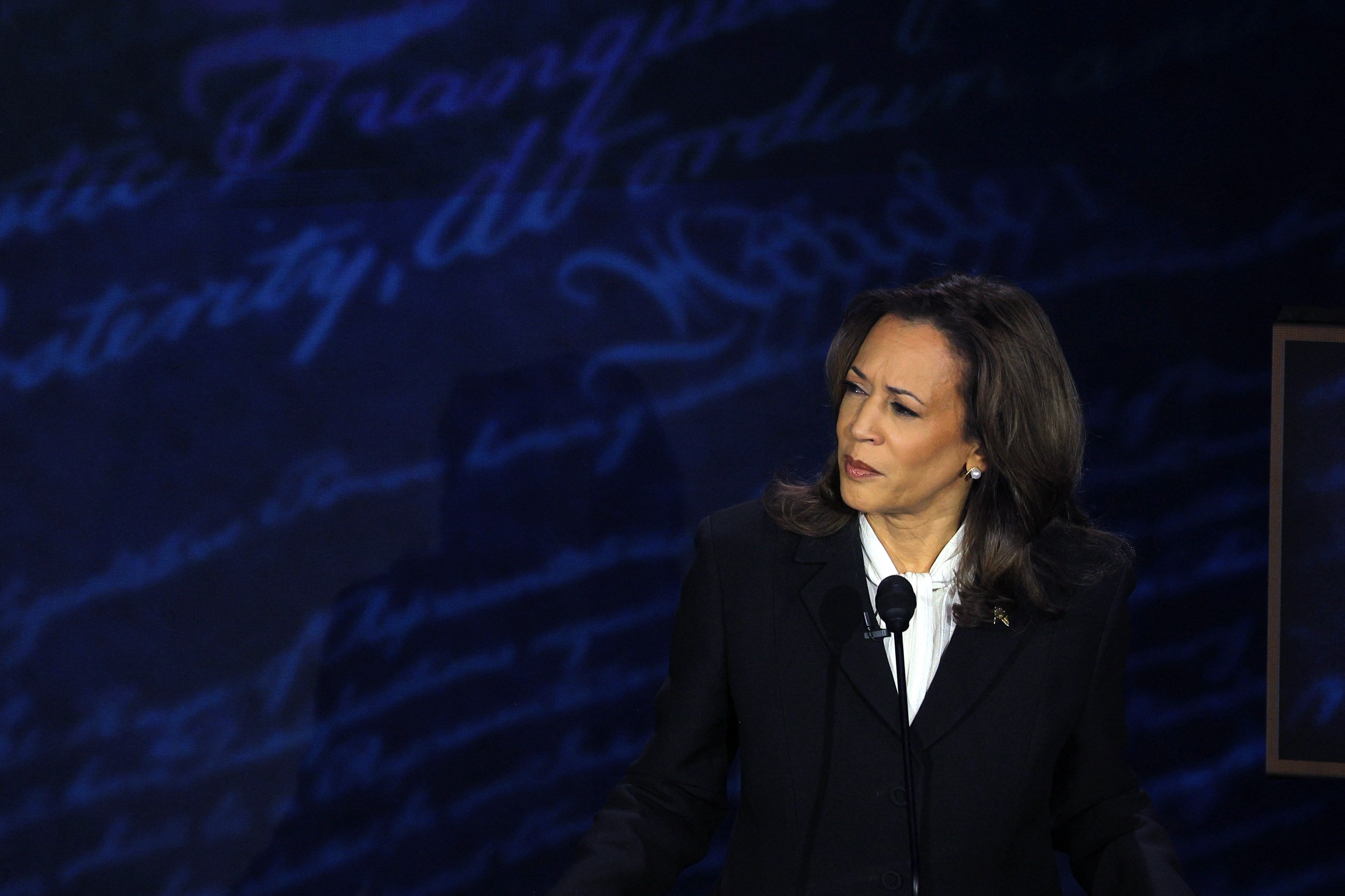 ABD Başkanlık Yarışında İlk Tartışma: Harris ve Trump Arasında Hararetli Anlar
