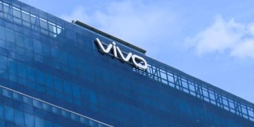 vivonun-yeni-amiral-gemisi-x200-pro-dev-pil-ile-gucten-guce-be28sdmi.jpg