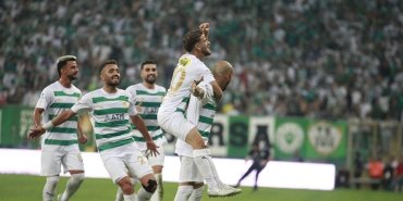 bursaspor-3-ligde-tarih-yaziyor-5-macta-kalesini-kapali-tutuyor-nSb5QIrn.jpg