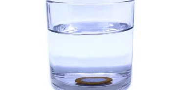 buzlugunuzda-neden-bir-bardak-su-ve-madeni-para-bulundurmalisiniz-bu-sira-disi-yontemi-kacirmayin-nOacfcL5.jpg