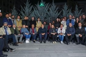 chpden-ogretmen-atamalariyla-ilgili-milli-egitim-bakanligi-onunde-oturma-eylemi-UGcTBXl5.jpg