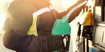ekim-ayinda-akaryakitta-sasirtan-yukselis-petrol-fiyatlari-50-tlye-yaklasiyor-gZNlkVeD.jpg