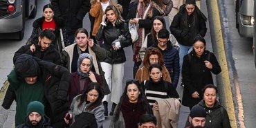 ekonomik-krizler-dogal-afetler-ve-siddet-uzmanlar-toplumsal-ruh-sagliginin-tehlikede-oldugunu-belirtiyor-zspGXBag.jpg