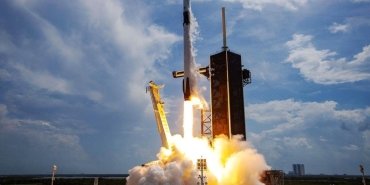 elon-muskin-falcon-9-roketinin-ucus-izni-neden-iptal-oldu-gizemli-sebepler-LnRDjjXx.jpg
