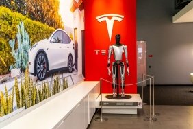 elon-muskin-optimus-robotlari-calinti-mi-yoksa-gelecegin-icadi-mi-YaGBr3Hg.jpg