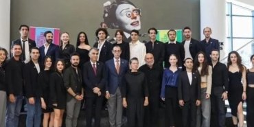 etimesgut-kent-tiyatro-festivalinde-besikcioglu-ve-kopan-ankara-uzerine-derin-bir-sohbet-NIQc7FcO.jpg