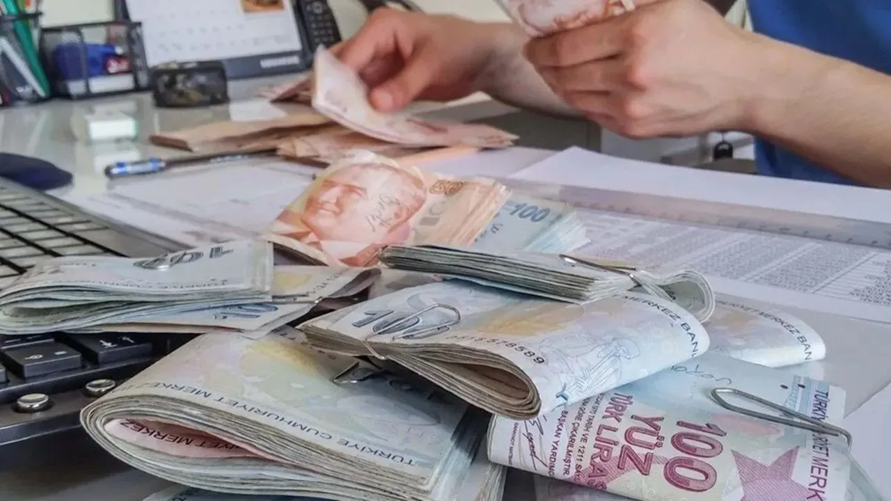 Eylül Enflasyonu Alarm Veriyor: Faiz İndirimleri Gecikebilir