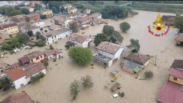 İtalya'da Sel Felaketi: Doğa İsyanda, Köyler Yok Oluyor!