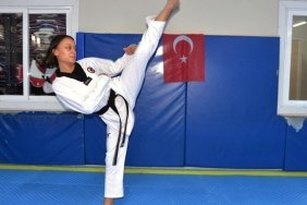 ozgecan-cinayetinin-ardindan-tekvando-yapmaya-basladi-avrupa-sampiyonlugunu-hedefliyor-EQYWvkJz.jpg