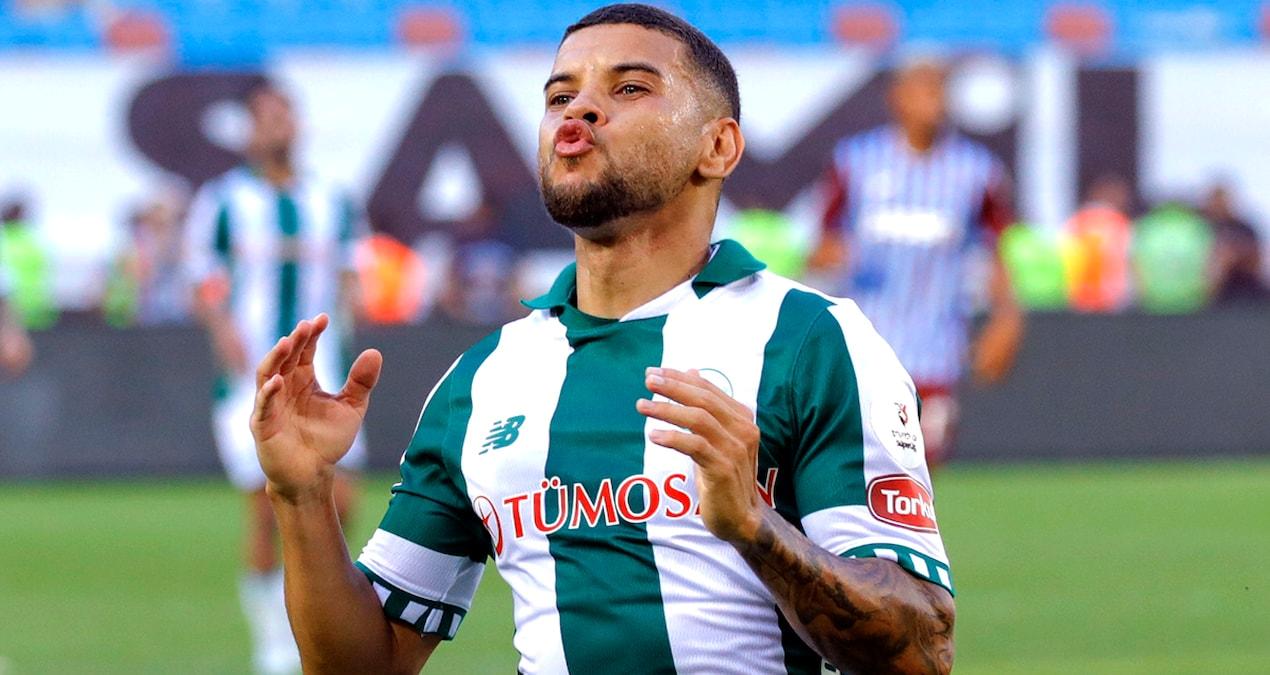 pedrinho-3-gol-ve-1-asistle-takimina-hayat-veren-frikik-ustasi-bq93EVEi.jpg