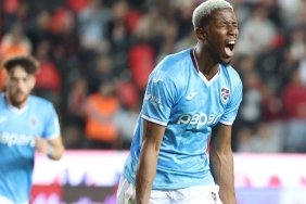 simon-banzanin-golleri-yetersiz-kaldi-trabzonspor-zirveden-uzaklasiyor-ffb3aEGH.jpg