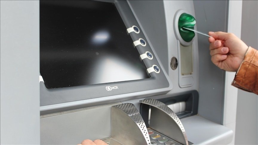 1 Ocak'tan İtibaren Geçerli: ATM'den Para Çekenler için Yenilikçi Dönem Başlıyor