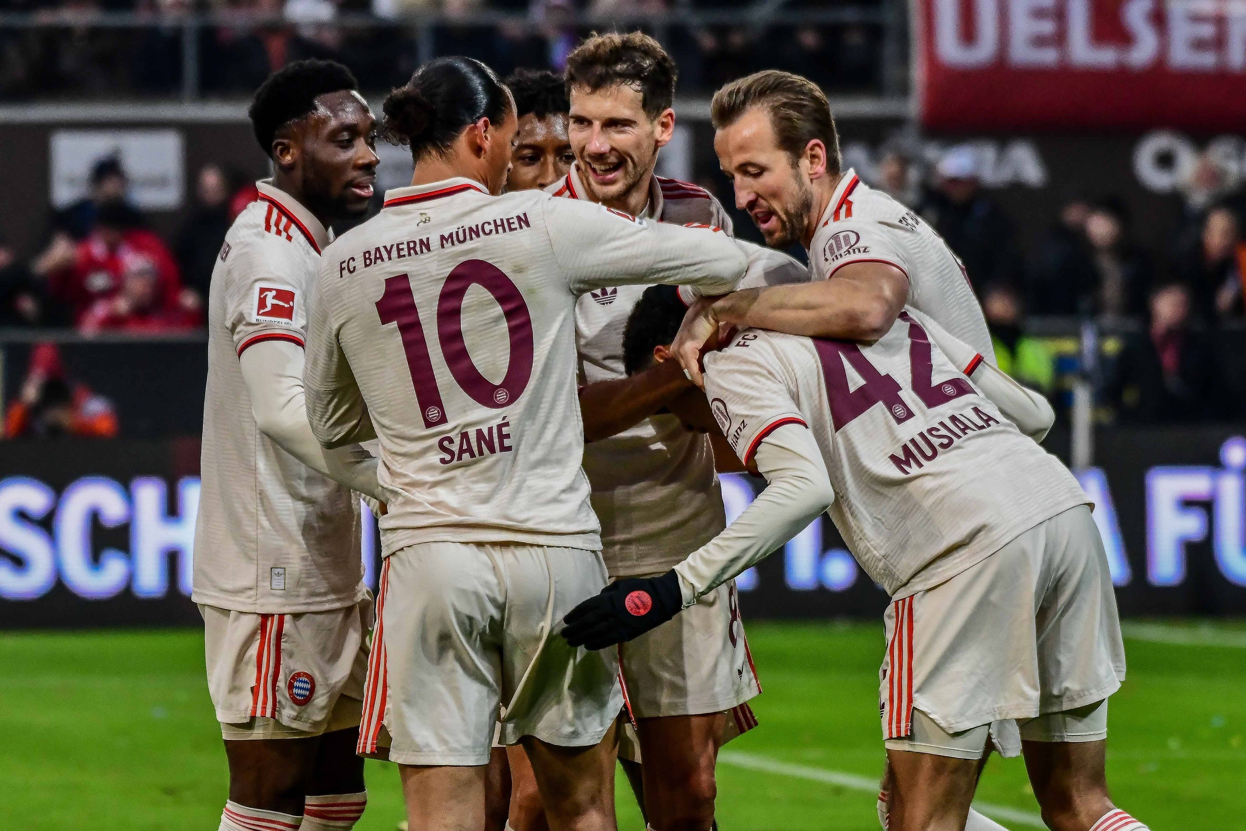 5 Büyük Ligde Şampiyonluk Mücadelesi: Liverpool Farkı Büyütüyor!