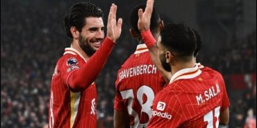 5-buyuk-ligde-sampiyonluk-mucadelesi-liverpool-farki-buyutuyor-zMSHhdgq.jpg