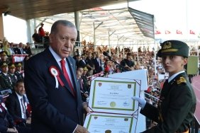 ahmet-hakan-muhalefetin-tegmenler-tutumunu-elestirdi-unutmayalim-ki-bu-cocuklarin-mesaji-guzeldir-diyebilirlerdi-Tbe6V7fX.jpg