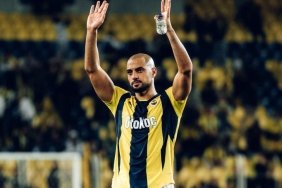 amrabat-futbolun-tarihine-damga-vurdu-pcAdXVO1.jpg