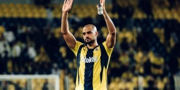 amrabat-futbolun-tarihine-damga-vurdu-pcAdXVO1.jpg