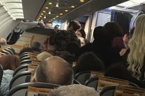 antalya-hamburg-ucusunda-kalp-krizi-panigi-pilot-kuleden-acil-inis-izni-istedi-pGJx9Zvp.jpg