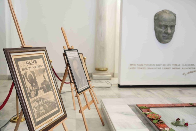 Atatürk'ün Vefatının 86. Yıl Dönümünde: 10 Kasım Matemi Sergisinin Derin Anlamı ve Yoğun İlgi