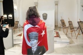 ataturkun-vefatinin-86-yil-donumunde-10-kasim-matemi-sergisinin-derin-anlami-ve-yogun-ilgi-yQAiQq68.jpg