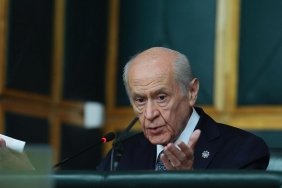 bahceli-gorus-ayriligi-sorusuna-basin-mensubu-kardeslerim-diyerek-sert-tepki-gosterdi-meslegini-birak-gmayLIUO.jpg