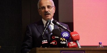 bakan-uraloglu-ankara-bursa-hizli-tren-hattini-ankara-istanbul-yht-hattina-insallah-bagliyoruz-BGNHODAj.jpg