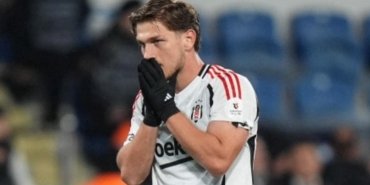 besiktas-galibiyete-hasret-taraftarlarin-isyani-HZAOq8yh.jpg