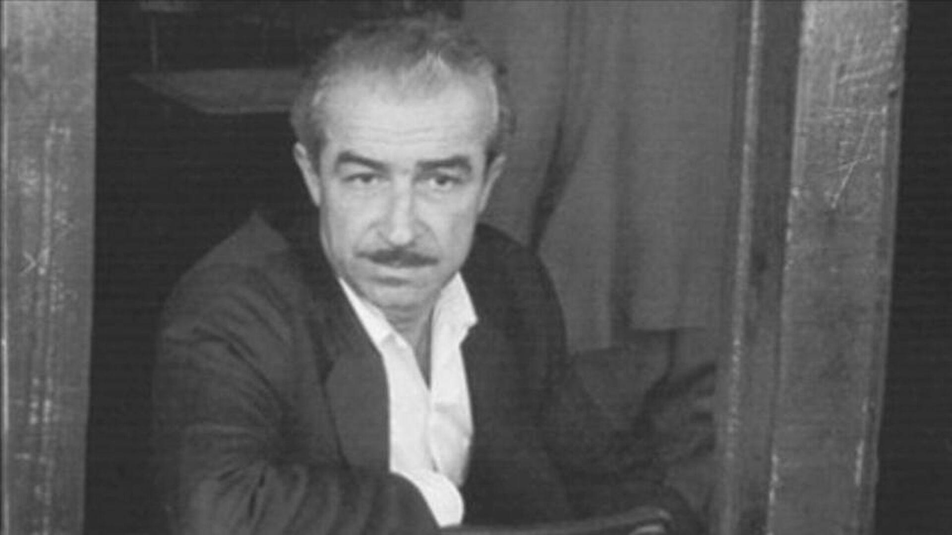 bircok-olumsuz-eserini-bu-evde-yazmisti-orhan-kemalin-istanbuldaki-evi-satiliyor-nLjHOLZr.jpg
