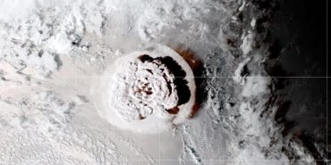buyuk-tonga-yanardag-patlamasindan-15-dakika-once-meydana-gelen-gizemli-olay-iN5EET5B.jpg
