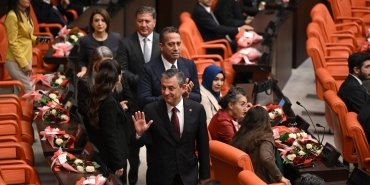 chpde-parti-ici-muhalefet-sozculeri-ozelin-siyaset-tarzina-tabanda-tepki-var-8s5QiL3C.jpg