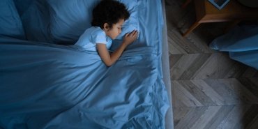 cocugunuzun-gece-terorune-dikkat-kizariklik-ve-terleme-belirtileri-8Q6ahfbE.jpg